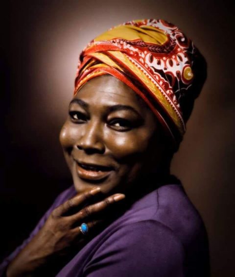 Esther Rolle – Street Line Video